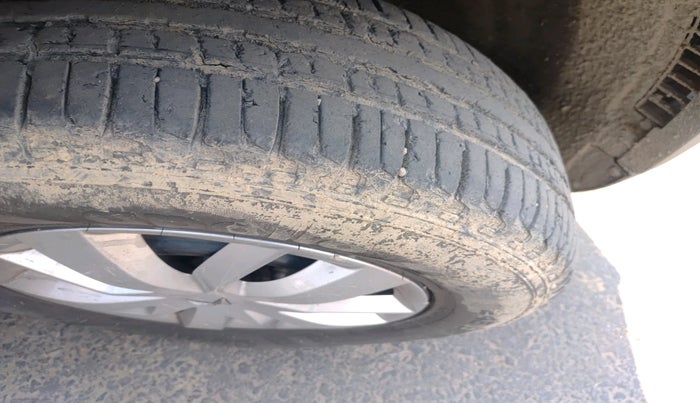 2025 Mahindra SCORPIO-N Z4 DIESEL MT 4WD 7 STR, Diesel, Manual, 39,375 km, tyre