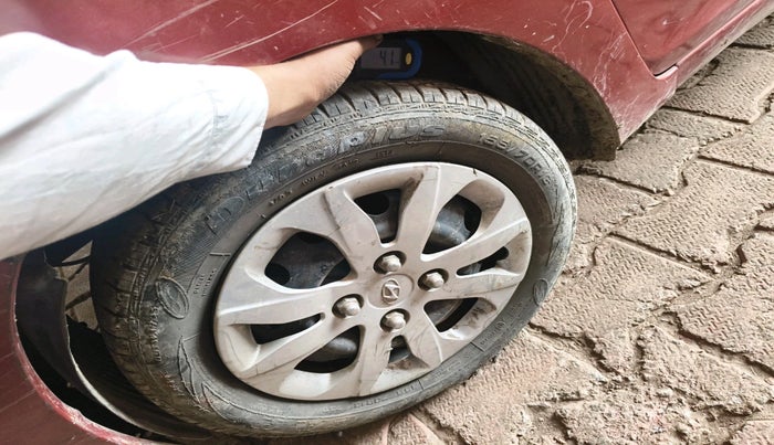 2014 Hyundai Eon MAGNA +, Petrol, Manual, 30,905 km, tyre