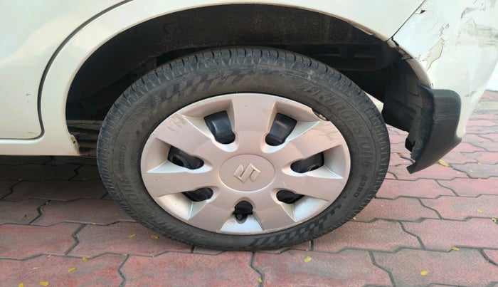 2015 Maruti Alto K10 VXI, Petrol, Manual, 64,655 km, tyre