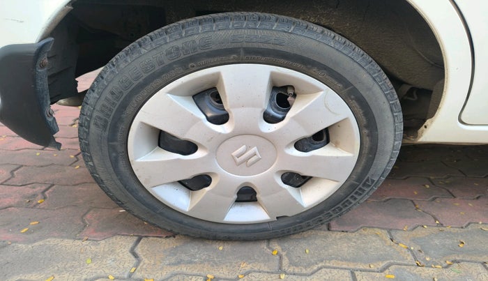 2015 Maruti Alto K10 VXI, Petrol, Manual, 64,655 km, tyre