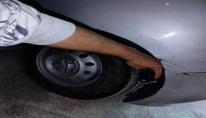 2014 Hyundai i10 MAGNA 1.1, Petrol, Manual, 98,946 km, tyre