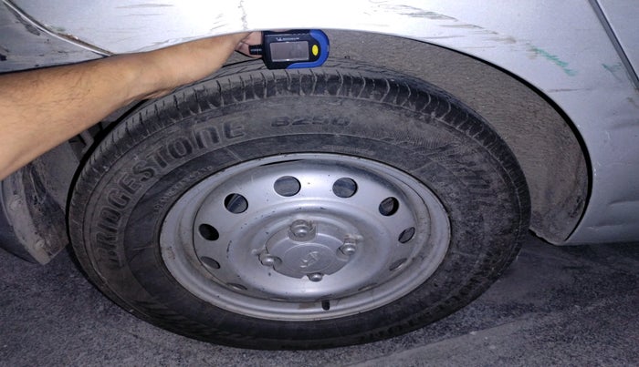 2014 Hyundai i10 MAGNA 1.1, Petrol, Manual, 98,946 km, tyre