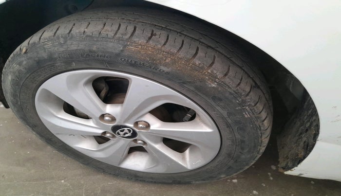 2019 Hyundai Xcent SX 1.2, Petrol, Manual, 20,097 km, tyre