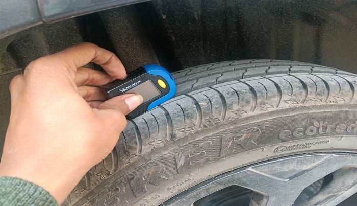 2025 Maruti FRONX ZETA 1.0 TURBO MT, Petrol, Manual, 8,207 km, tyre