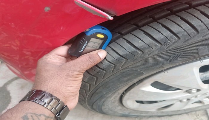 2013 Hyundai i10 SPORTZ 1.2, Petrol, Manual, 33,062 km, tyre