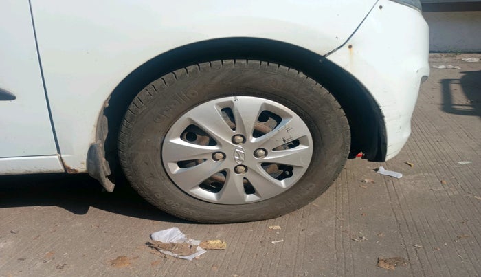 2010 Hyundai i10 MAGNA 1.1, Petrol, Manual, 1,82,685 km, tyre