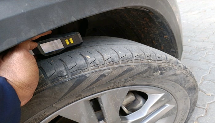 2019 KIA SELTOS HTX PLUS 1.5 DIESEL, Diesel, Manual, 1,55,965 km, tyre