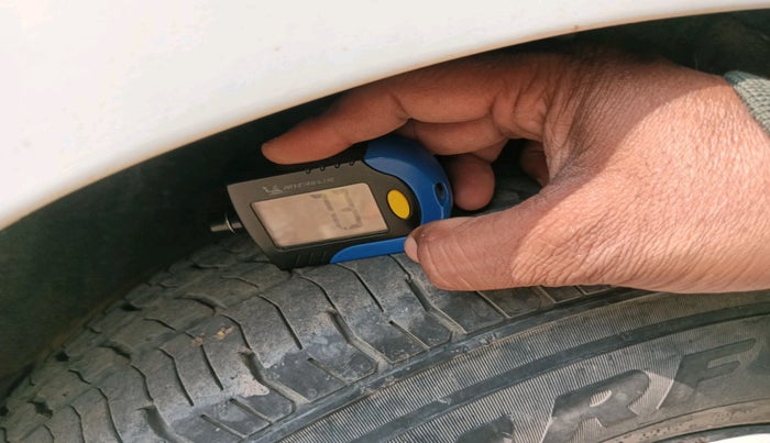 2010 Maruti Ritz VXI, Petrol, Manual, 1,79,954 km, tyre