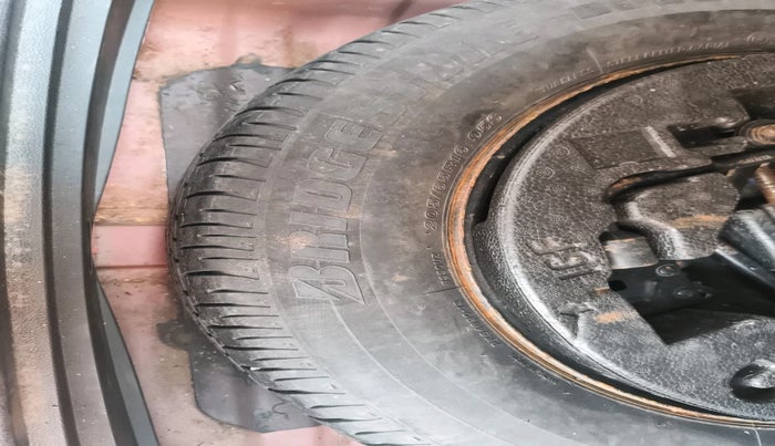 2016 Hyundai Creta SX PLUS AT 1.6 DIESEL, Diesel, Automatic, 1,31,452 km, tyre