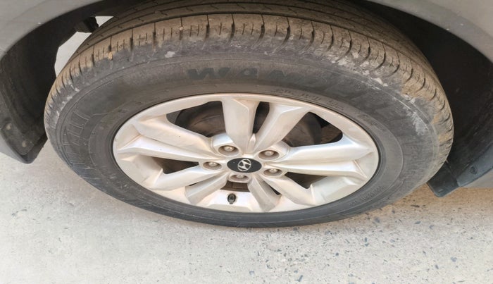 2016 Hyundai Creta SX PLUS AT 1.6 DIESEL, Diesel, Automatic, 1,31,452 km, tyre