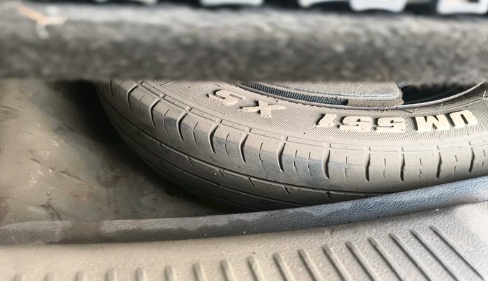 2015 Maruti S Cross ZETA 1.3, Diesel, Manual, 1,67,934 km, tyre