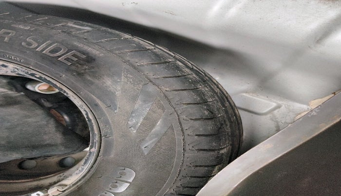 2013 Hyundai i10 SPORTZ 1.2, Petrol, Manual, 54,972 km, tyre