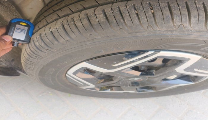 2024 Tata Curvv Pure Plus 1.2 Petrol 7DCA, Petrol, Automatic, 3,211 km, tyre