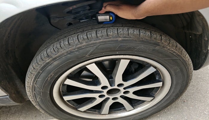 2012 Skoda Yeti ELEGANCE 2.0 TDI CR 4X4, Diesel, Manual, 84,533 km, tyre