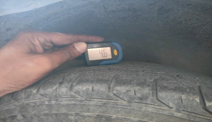 2012 BMW X3 XDRIVE 20D, Diesel, Automatic, 1,44,265 km, tyre