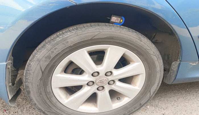 2011 Toyota Corolla Altis G PETROL, Petrol, Manual, 1,45,513 km, tyre