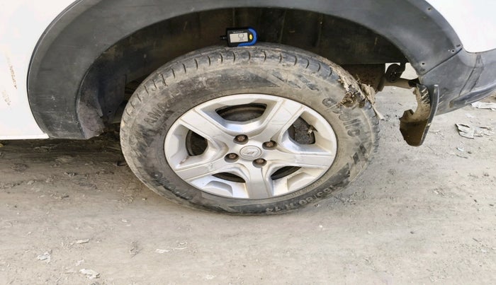 2019 Renault TRIBER RXZ, Petrol, Manual, 93,659 km, tyre