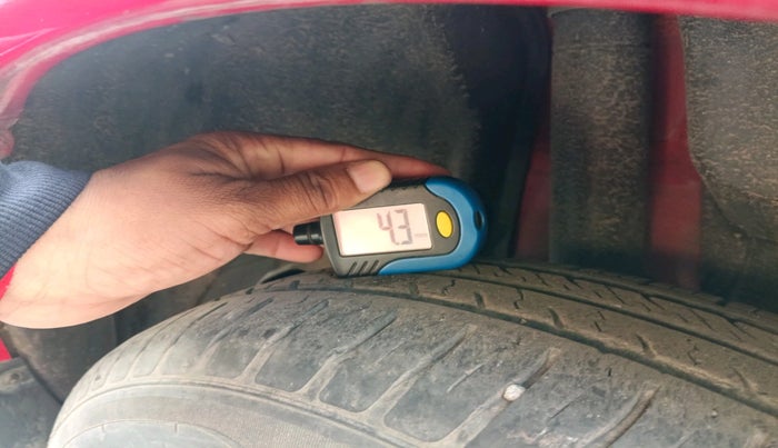 2018 Maruti Swift VXI, Petrol, Manual, 19,940 km, tyre