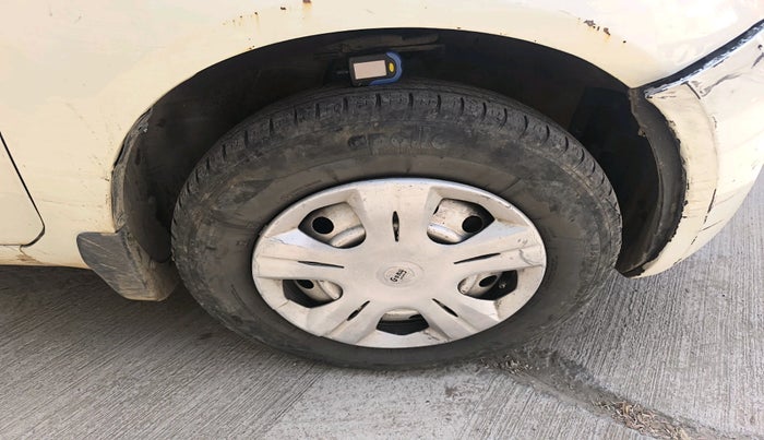 2011 Maruti Ritz LXI, Petrol, Manual, 1,72,008 km, tyre