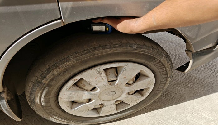 2019 Maruti Eeco 5 STR WITH A/C+HTR CNG, CNG, Manual, 30,901 km, tyre