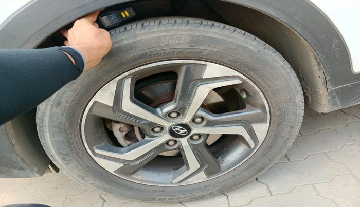 2019 Hyundai Creta SX AT 1.6 DIESEL, Diesel, Automatic, 1,42,753 km, tyre