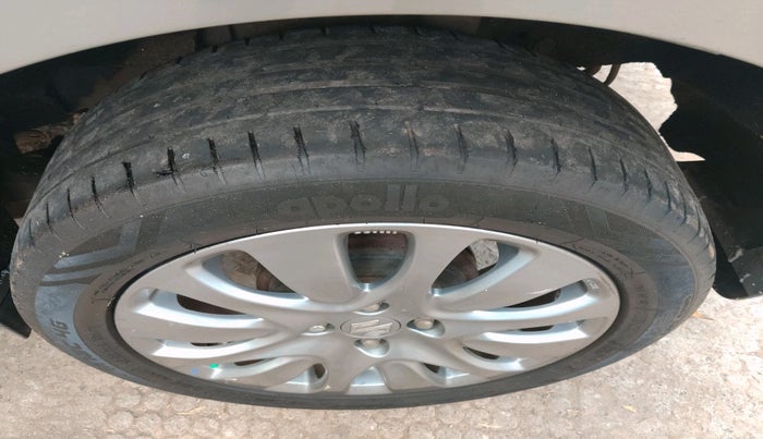 2017 Maruti Baleno ALPHA PETROL 1.2, Petrol, Manual, 35,385 km, tyre