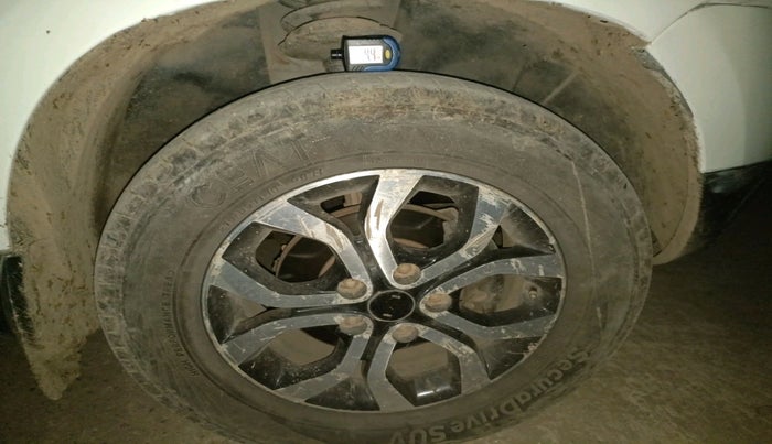 2015 Renault Duster 85 PS RXE DIESEL, Diesel, Manual, 65,280 km, tyre