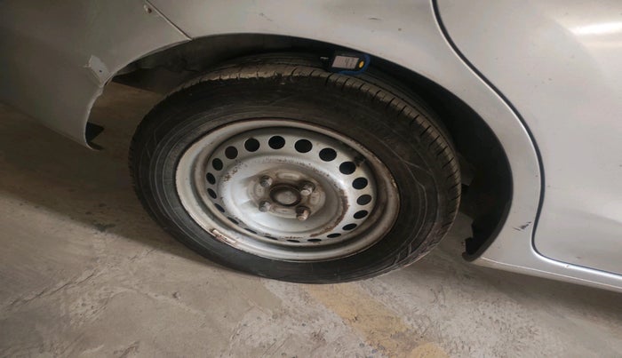 2014 Honda Amaze 1.2L I-VTEC EX, Petrol, Manual, 1,24,702 km, tyre