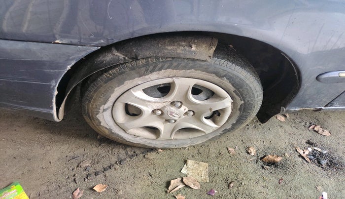 2011 Hyundai Accent GLE, Petrol, Manual, 62,755 km, tyre