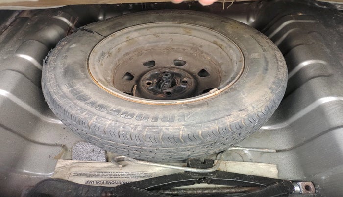 2011 Hyundai Accent GLE, Petrol, Manual, 62,755 km, tyre