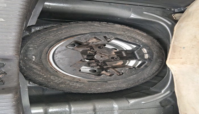 2010 Hyundai i10 ERA 1.1, Petrol, Manual, 75,255 km, tyre