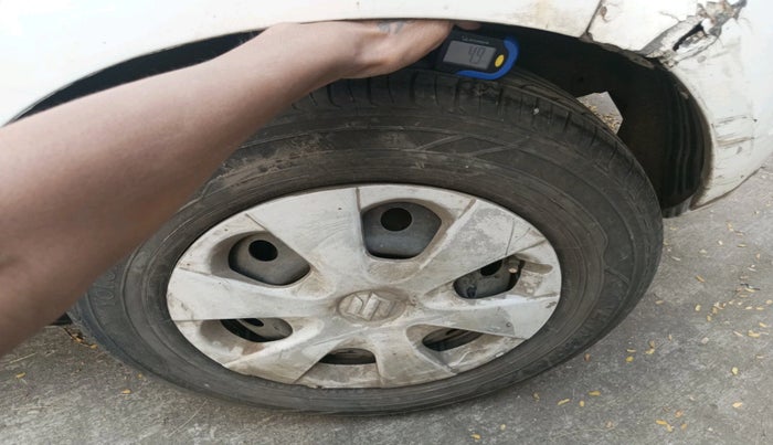 2012 Maruti Ritz VXI, Petrol, Manual, 52,000 km, tyre