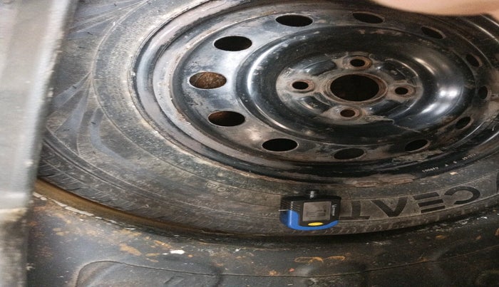 2012 Maruti Ritz VXI, Petrol, Manual, 52,000 km, tyre