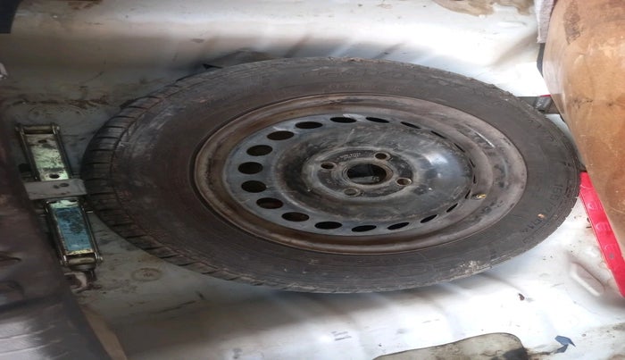 2018 Hyundai Grand i10 MAGNA U2 1.2 CRDI, Diesel, Manual, 1,08,386 km, tyre