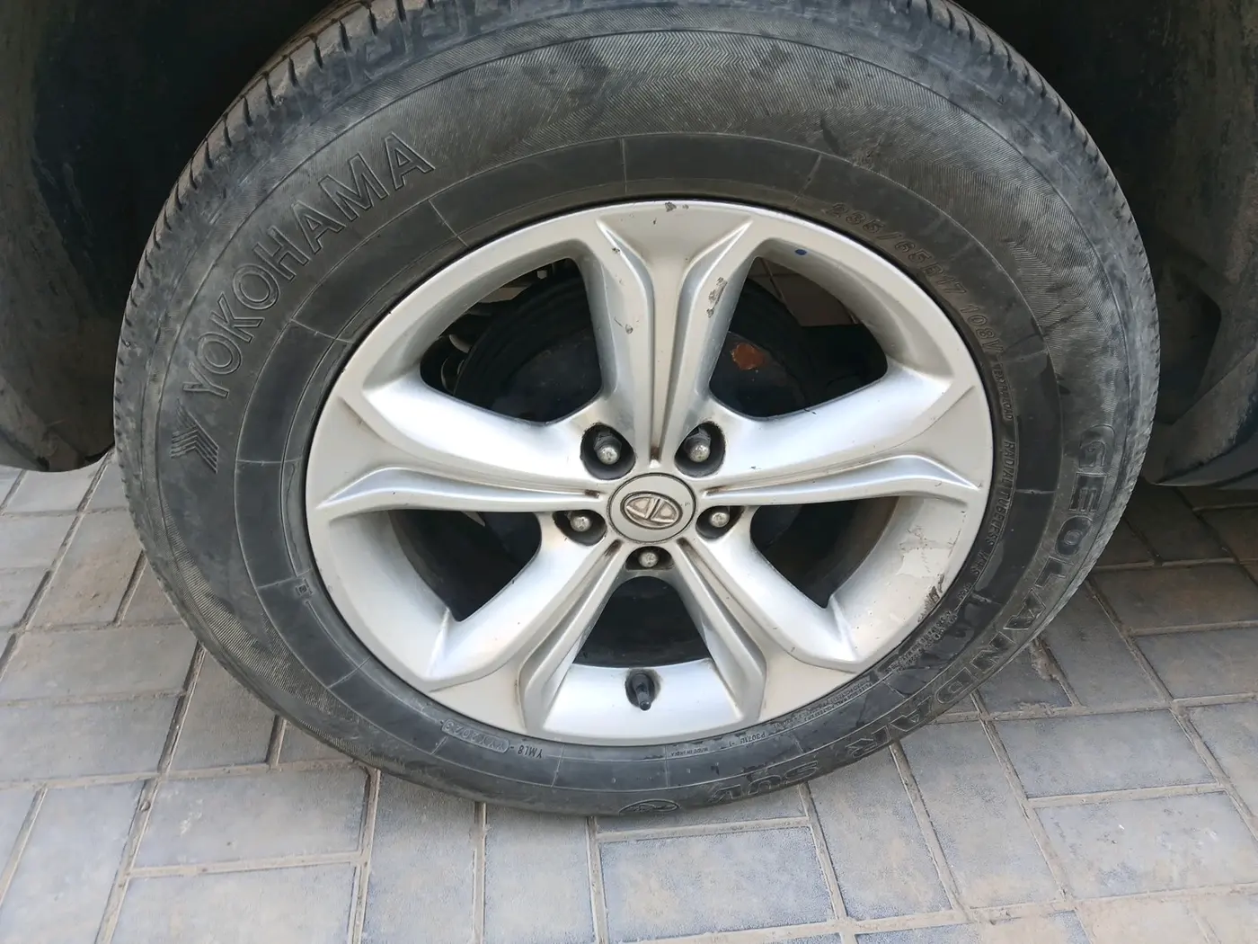2019 Tata Harrier XZ 2.0L, Diesel, Manual, 1,03,036 km, tyre