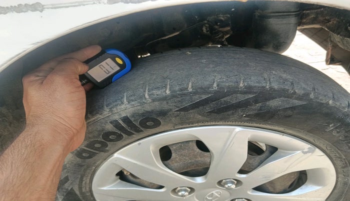 2018 Hyundai Eon MAGNA +, Petrol, Manual, 87,094 km, tyre