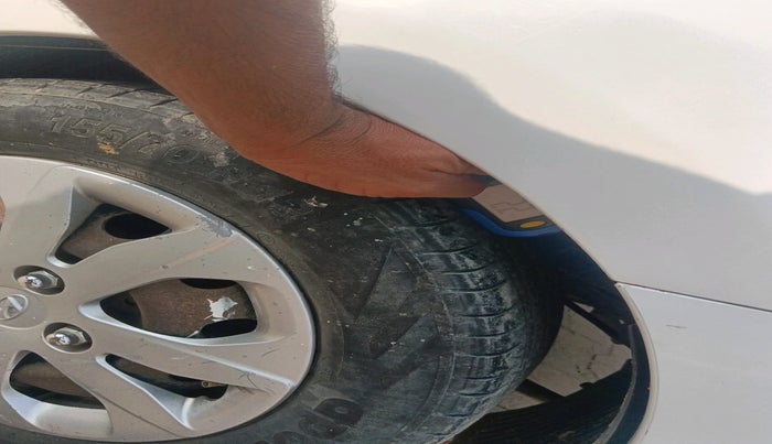 2018 Hyundai Eon MAGNA +, Petrol, Manual, 87,094 km, tyre