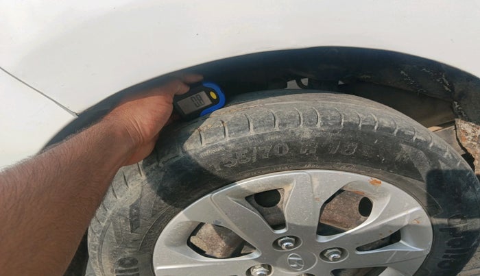 2018 Hyundai Eon MAGNA +, Petrol, Manual, 87,094 km, tyre