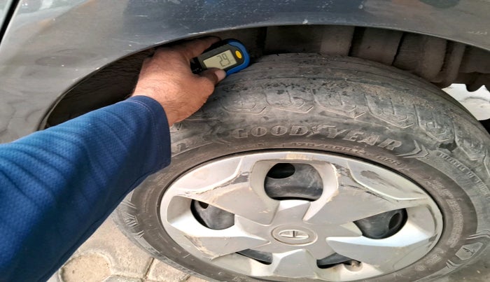 2022 Tata Tiago XT CNG, Petrol, Manual, 66,450 km, tyre