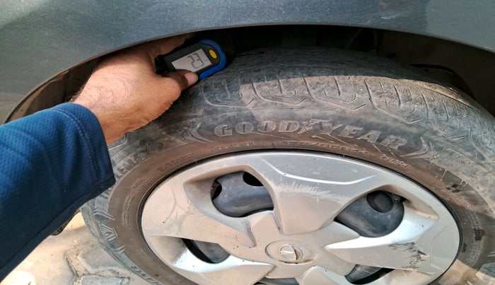 2022 Tata Tiago XT CNG, Petrol, Manual, 66,450 km, tyre