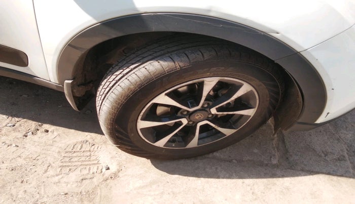 2020 Tata NEXON XZ PLUS (O) PETROL, Petrol, Manual, 81,413 km, tyre
