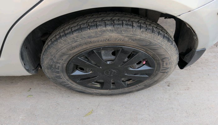 2013 Maruti Swift VDI, Diesel, Manual, 95,183 km, tyre