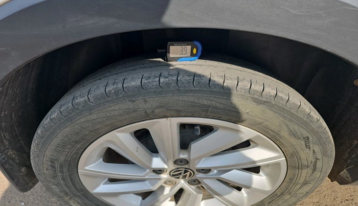 2022 Volkswagen TAIGUN HIGHLINE 1.0 TSI MT, Petrol, Manual, 83,457 km, tyre