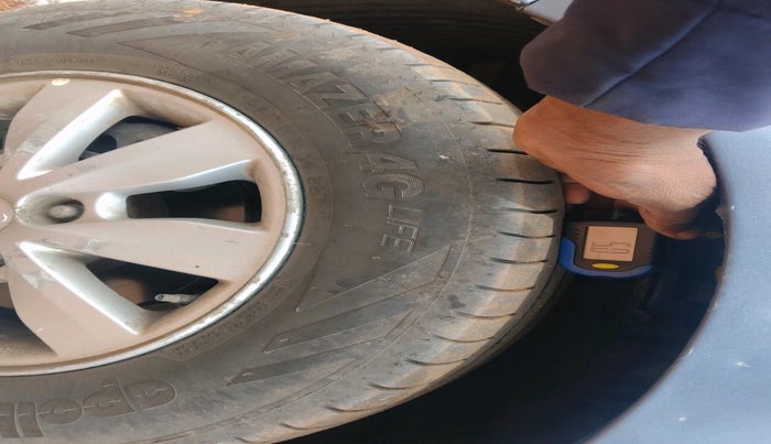 2014 Hyundai i20 SPORTZ 1.4 CRDI, Diesel, Manual, 1,49,059 km, tyre