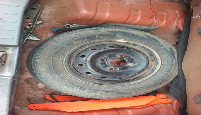 2012 Maruti Alto 800 LXI, Petrol, Manual, 60,575 km, tyre