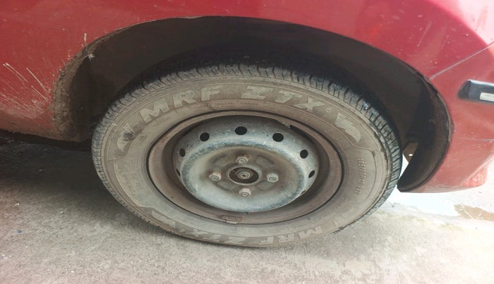 2012 Maruti Alto 800 LXI, Petrol, Manual, 60,575 km, tyre