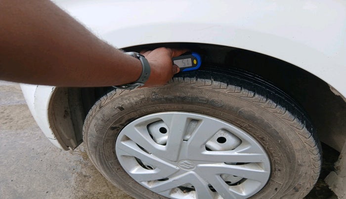 2022 Maruti New Wagon-R LXI CNG 1.0, Petrol, Manual, 82,536 km, tyre