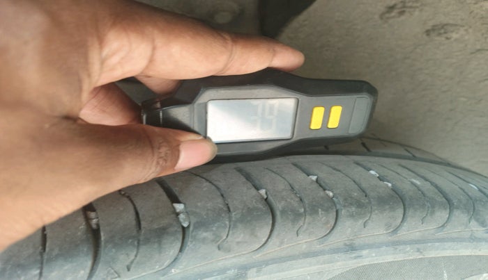 2022 KIA SELTOS HTK PLUS 1.5, Petrol, Manual, 47,210 km, tyre