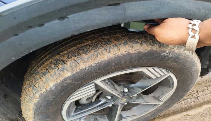 2025 Tata NEXON CREATIVE + SUNROOF 1.5 DIESEL, Diesel, Manual, 8,418 km, tyre