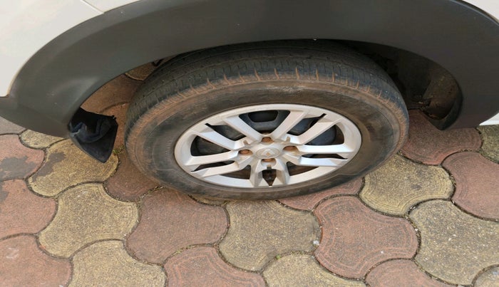 2019 Renault TRIBER RXT, Petrol, Manual, 55,051 km, tyre